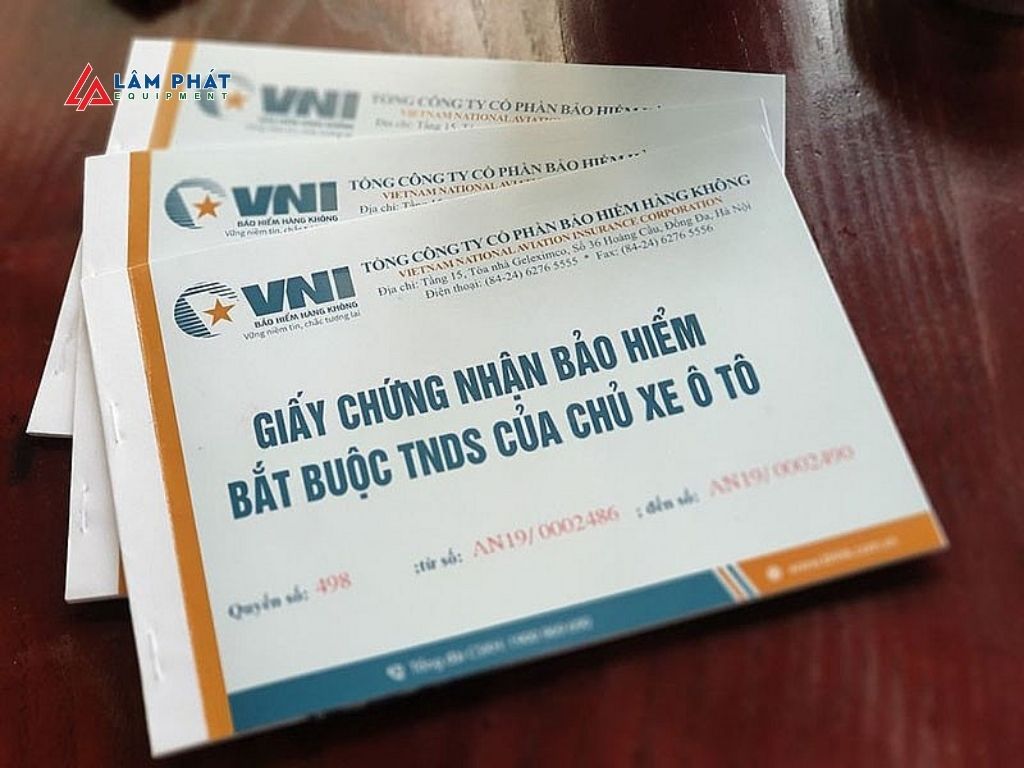 Đây là loại bảo hiểm ô tô bắt buộc theo Luật Giao thông đường bộ, dành cho các phương tiện cơ giới đường bộ.