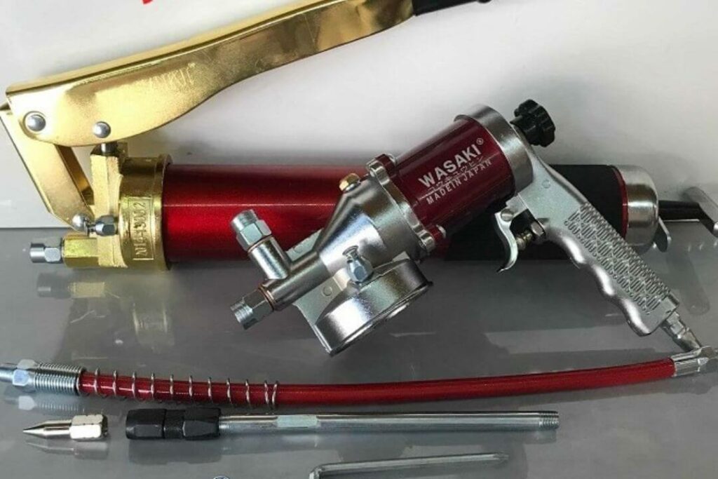 Dụng cụ bơm mỡ bò bằng tay
