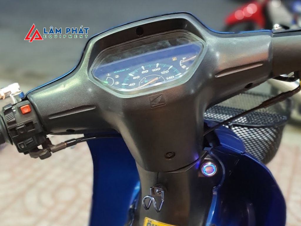 Để mở khóa cổ xe Wave, bạn cần thực hiện các bước đơn giản sau: