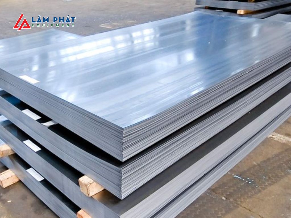 Thép tấm cán nóng 