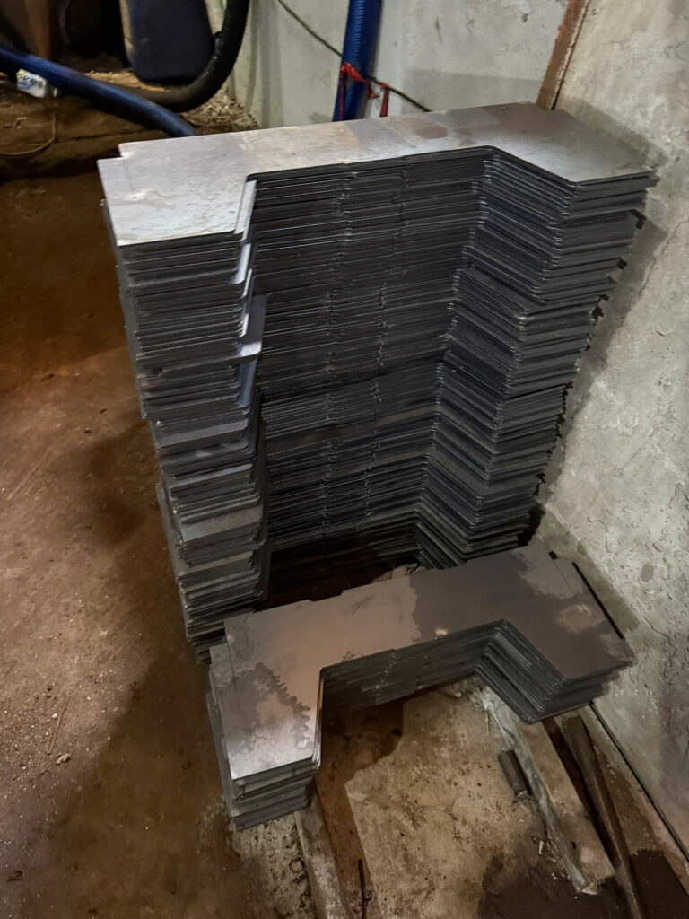 Cắt cnc bản mã, pad sắt theo yêu cầu tại TPHCM