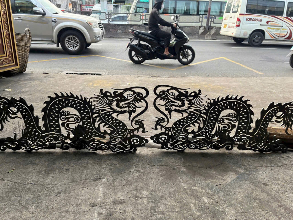 Cắt cnc sắt hình con rồng