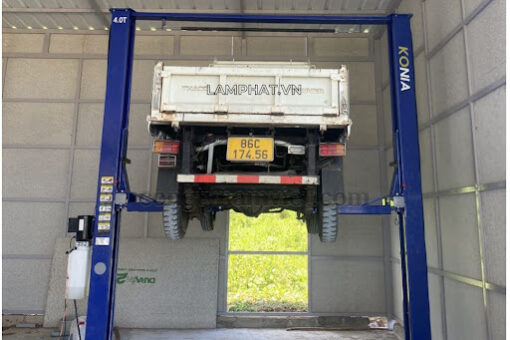 CẦU NÂNG 2 TRỤ GIẰNG TRÊN KONIA K-4000B