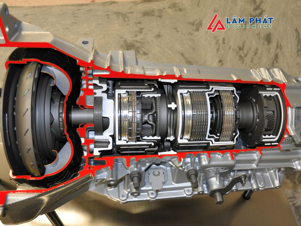 Bạn có biết? Cấu tạo hộp số tự động phức tạp hơn bạn tưởng! Khám phá ngay nguyên lý hoạt động và cách nó giúp xe vận hành mượt mà.