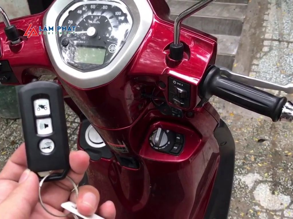 Khám phá ngay loạt tiện ích ẩn giấu giúp bạn bảo vệ xe máy và tìm xe trong tích tắc cực kỳ thông minh.