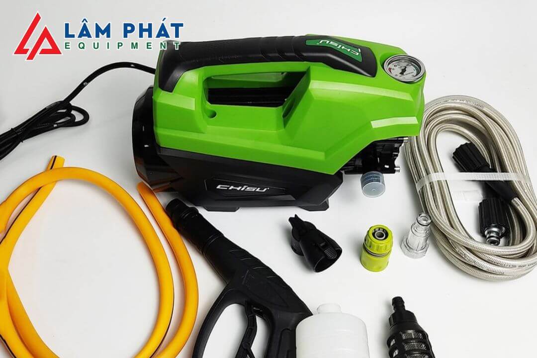 máy rửa xe Chisu