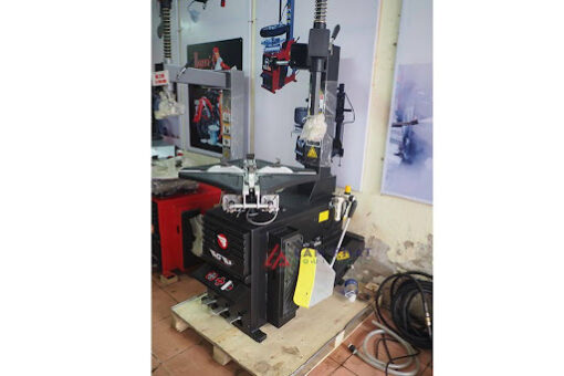 Đặc điểm Máy tháo vỏ, ra vào lốp xe tay ga, xe máy, ô tô, xe tải cao cấp Big Bin BP888/ BP810