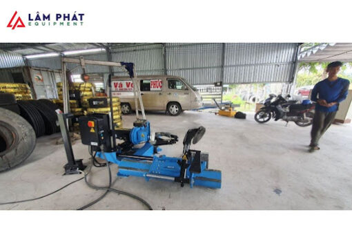 Máy tháo vỏ xe tải lớn, máy ra vào lốp xe tải TITANO STD-305