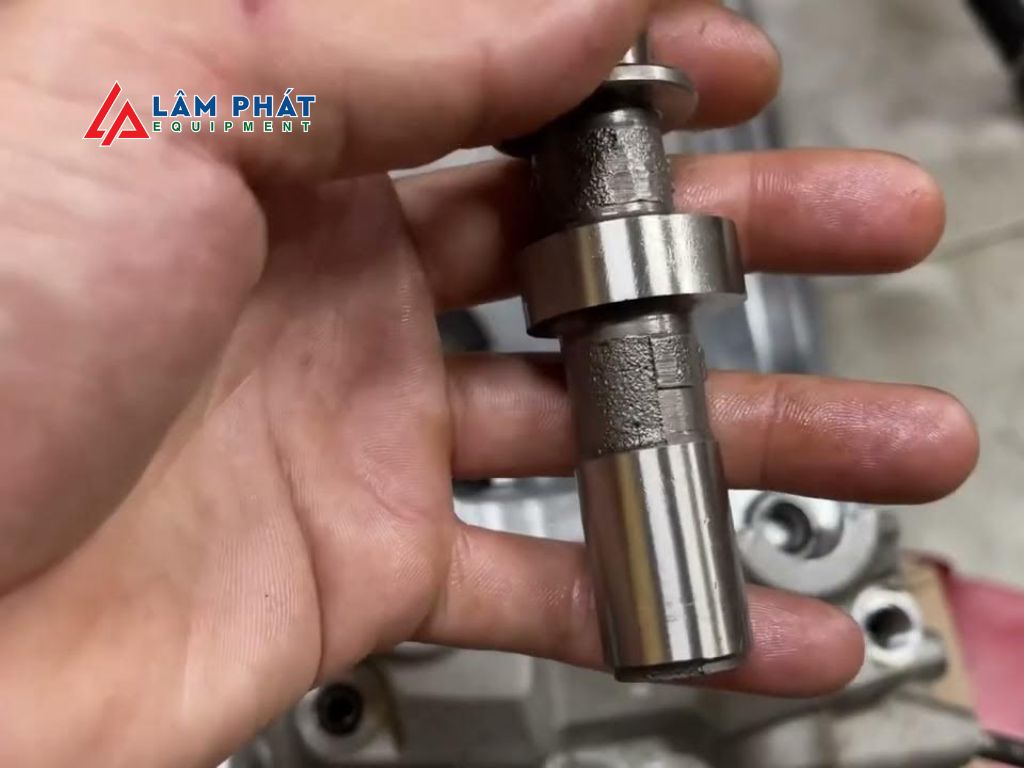 Mòn trục cam
