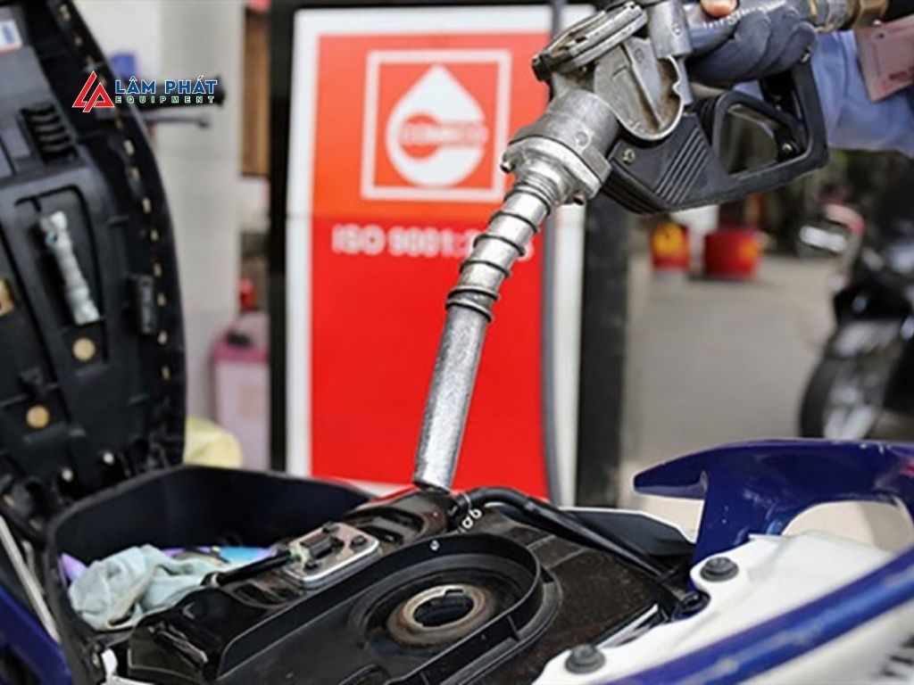 Chỉ số octan cao giúp tăng khả năng chống kích nổ, tránh hiện tượng "nổ sớm" gây hại cho động cơ.