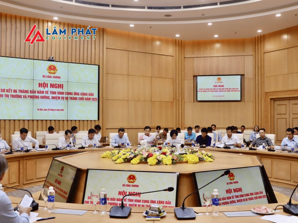 Bắt buộc từ ngày 1/1/2026 bắt buộc phải sử dụng xăng E10