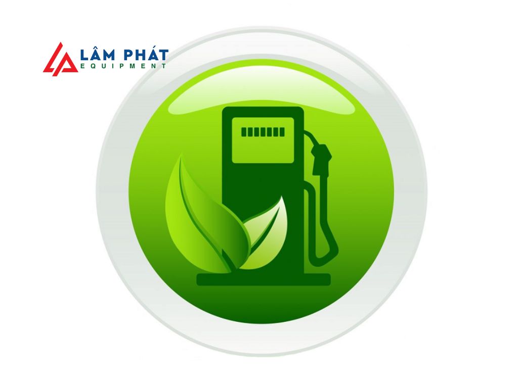 Ngoài ra, ethanol còn có chỉ số octane cao (khoảng 109), hỗ trợ quá trình đốt cháy sạch hơn và triệt để hơn, qua đó cải thiện hiệu suất cháy của xăng nền RON 92 khi kết hợp thành E10.