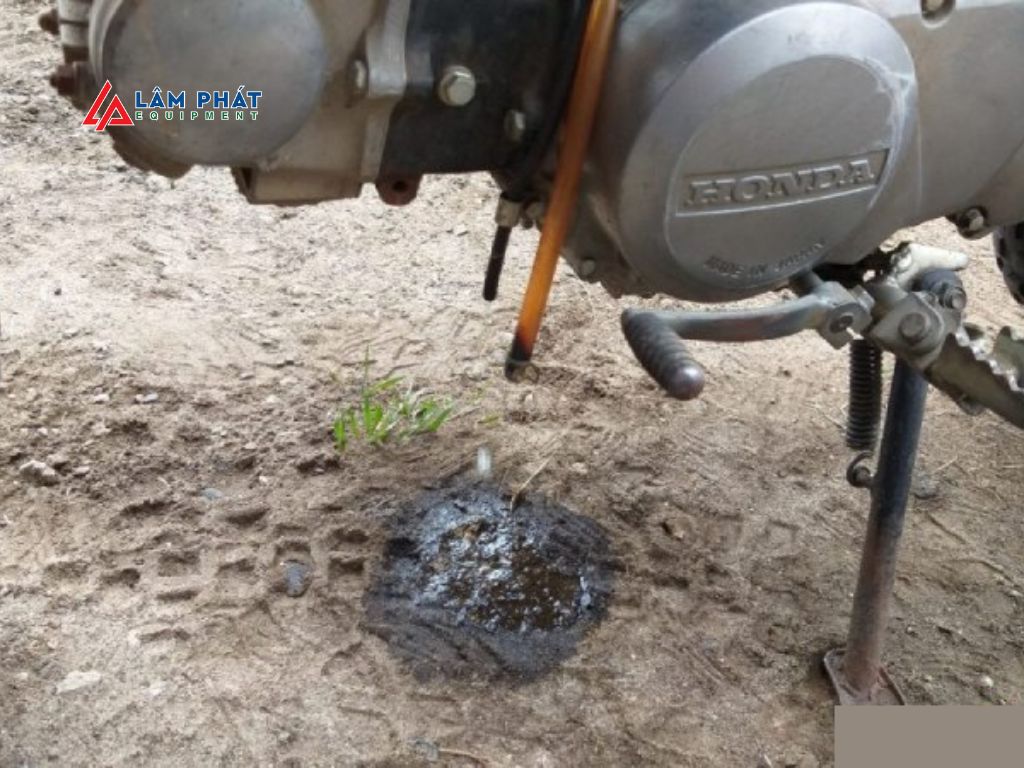 Chảy xăng tưởng nhỏ, hậu quả lớn! Đọc ngay để biết nguyên nhân ít ai ngờ tới khiến xe hao xăng, chết máy và tiềm ẩn nguy cơ cháy nổ.
