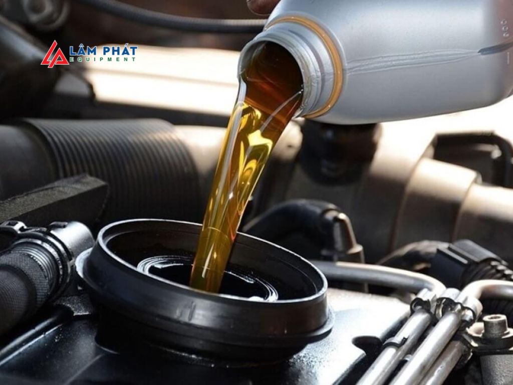 Súc lọc nhớt, thay nhớt thường xuyên